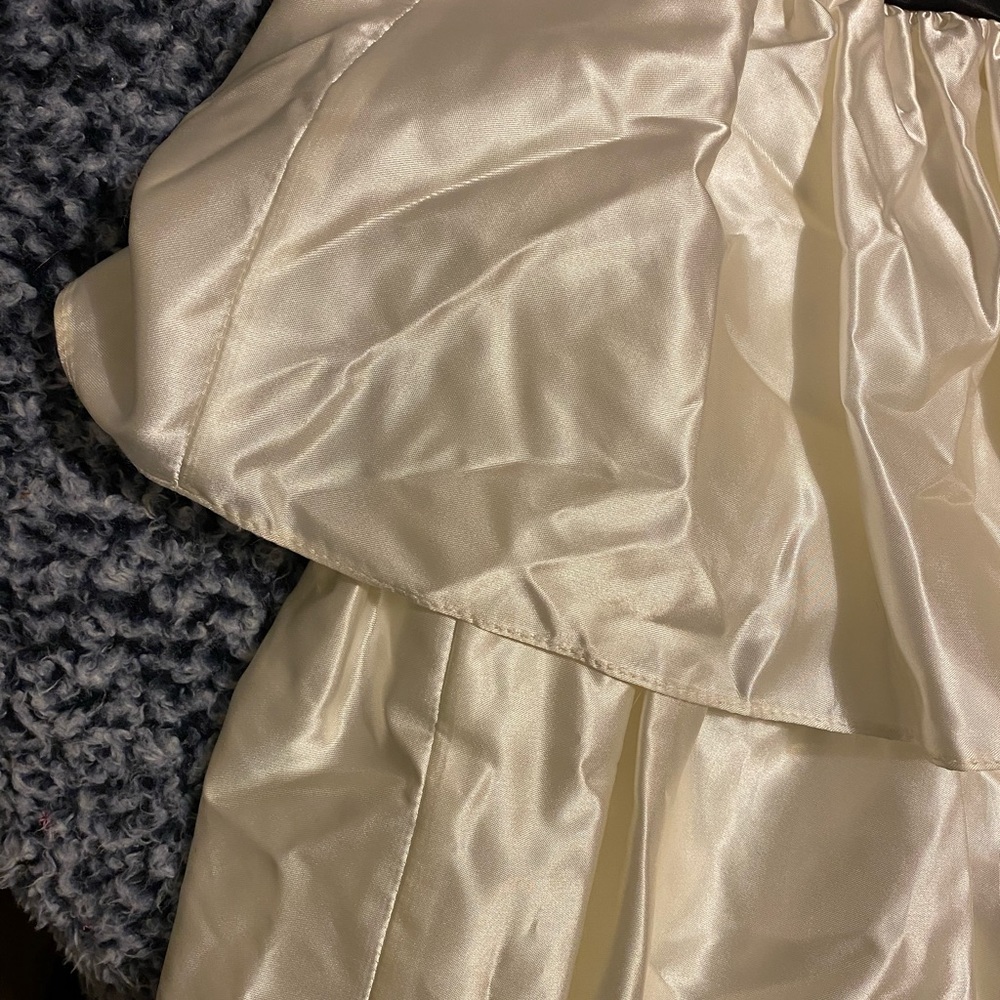 Formal dress - Picture 4 of 12